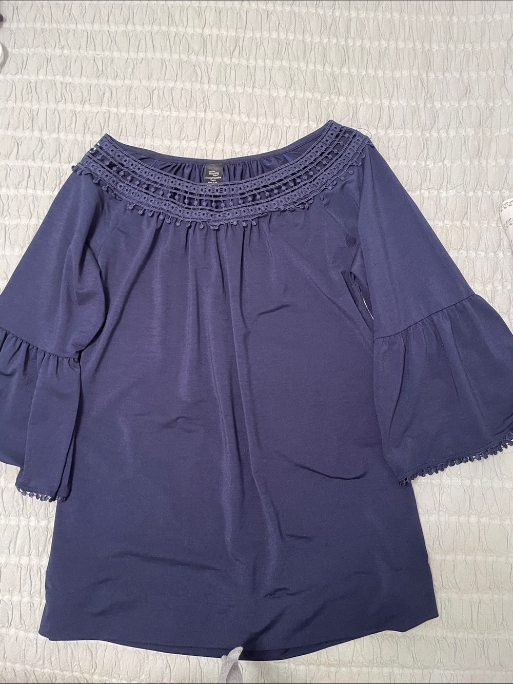 WinWin Navy Crochet Yoke Bell Sleeve Tunic